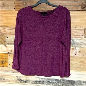 Banana Republic size XS Burgundy 3/4 Sleeve Boat Neck Stretchy Lightweight Top